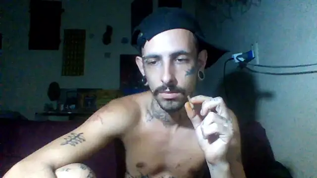 Snapshot of sellvageria chatting on 02-15-26, 12:11 sellvageria online show from 02-15-26, 12:11