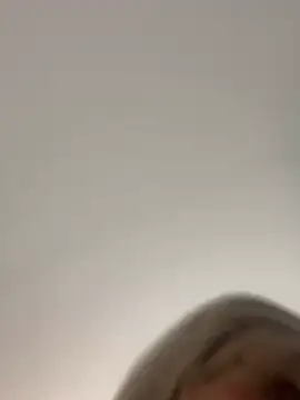 Snapshot of mia_foxts chatting on 03-23-25, 03:54 mia foxts online show from 03-23-25, 03:54