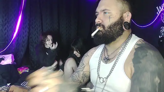 darkclothes online show from 10-16-25, 08:33