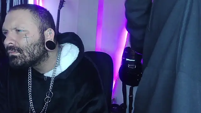 darkclothes online show from 02-23-25, 11:33