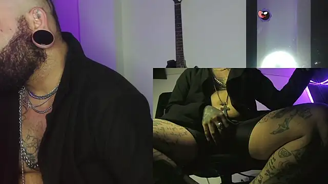 darkclothes online show from 12-31-24, 04:38