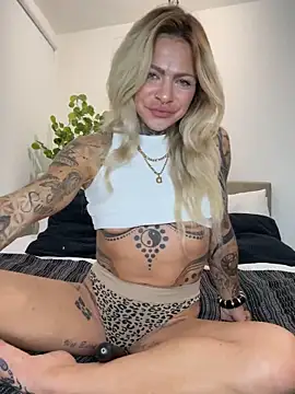 Divina X  online show from 12-01-25, 05:58