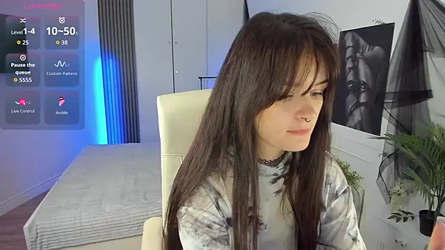 SashaSunlight online show from 10-14-25, 02:28