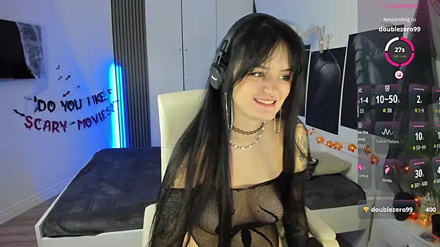 SashaSunlight online show from 10-31-25, 02:35