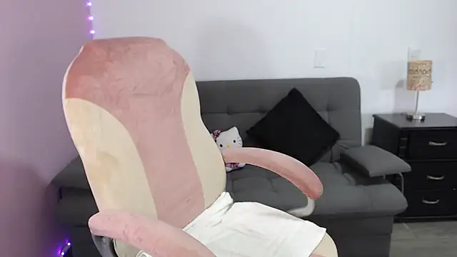 NicoleKitty  online show from 03-24-26, 09:15