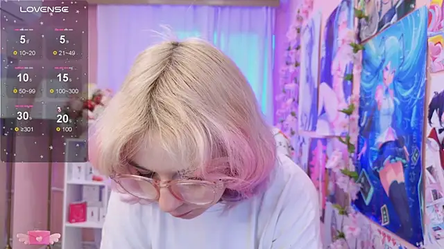 Coconut Mia online show from 10-13-25, 02:07