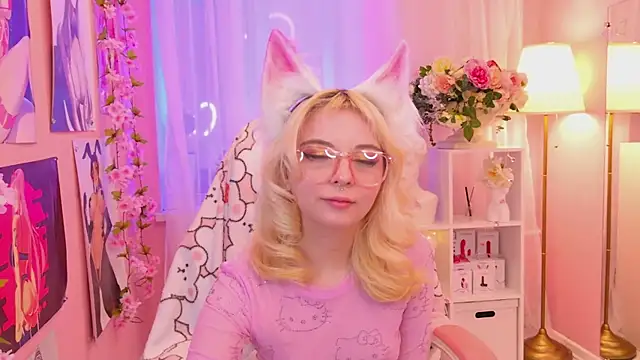 Coconut Mia online show from 03-08-25, 09:08