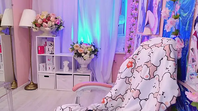 Coconut Mia online show from 09-10-25, 03:44