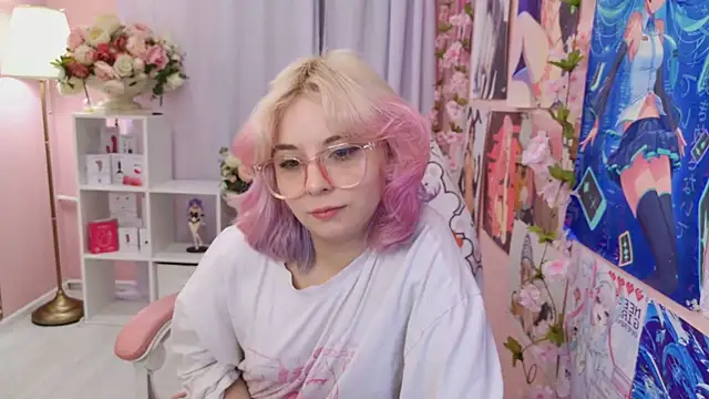 Coconut Mia online show from 10-11-25, 01:56