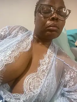 Nomthie online show from 02-21-26, 11:29