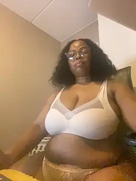 Nomthie online show from 09-17-25, 07:38