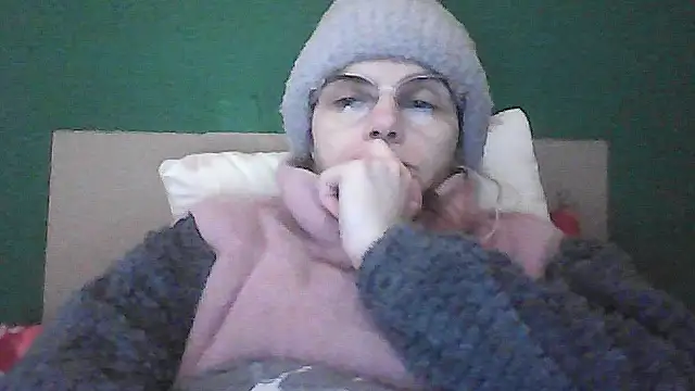 Musical  fantasy online show from 12-21-25, 06:37