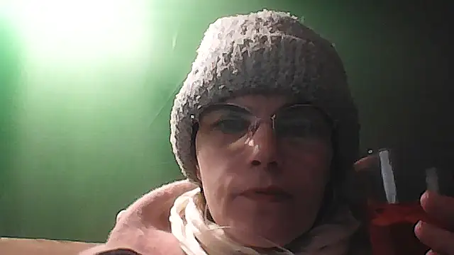 Snapshot of Musical__fantasy chatting on 02-15-26, 07:31 Musical fantasy online show from 02-15-26, 07:31