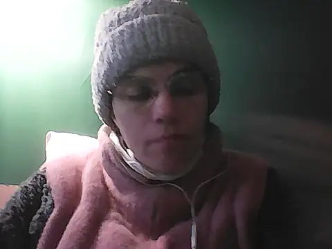 Snapshot of Musical__fantasy chatting on 02-14-26, 12:27 Musical fantasy online show from 02-14-26, 12:27