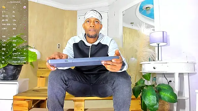 Snapshot of RicoBrown777_ chatting on 06-21-26, 03:56 RicoBrown777 online show from 06-21-26, 03:56