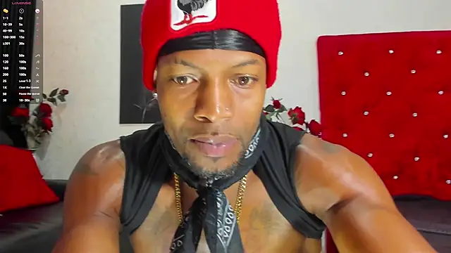 Snapshot of RicoBrown777_ chatting on 09-12-25, 04:12 RicoBrown777 online show from 09-12-25, 04:12