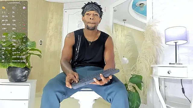 Snapshot of RicoBrown777_ chatting on 04-24-26, 03:52 RicoBrown777 online show from 04-24-26, 03:52