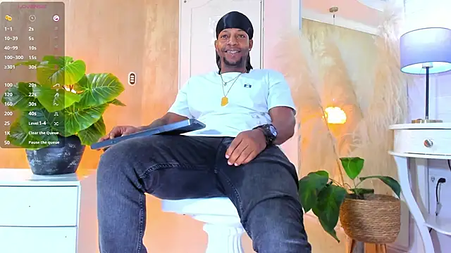 Snapshot of RicoBrown777_ chatting on 04-27-26, 03:59 RicoBrown777 online show from 04-27-26, 03:59