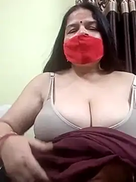 Snapshot of IndianAngle chatting on 04-04-26, 08:15 IndianAngle online show from 04-04-26, 08:15