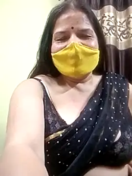 Snapshot of IndianAngle chatting on 02-19-26, 09:01 IndianAngle online show from 02-19-26, 09:01