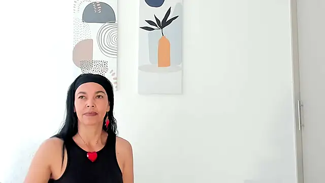 Evawalker  online show from 10-18-25, 04:42