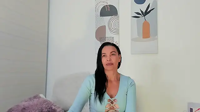 Evawalker  online show from 10-13-25, 10:54