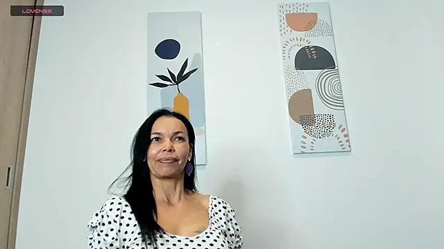 Evawalker  online show from 02-21-25, 04:40