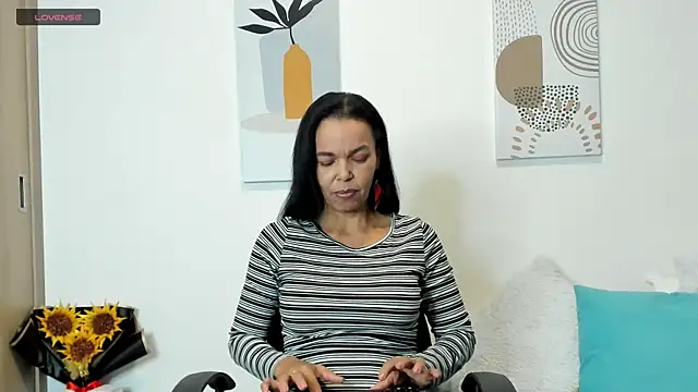 Evawalker  online show from 02-26-25, 01:36