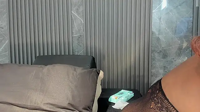 SaraiEvans online show from 09-21-25, 03:22