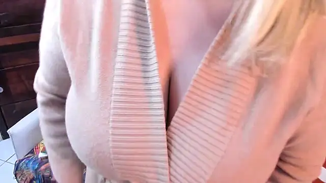 MissMaria online show from 06-25-26, 03:04