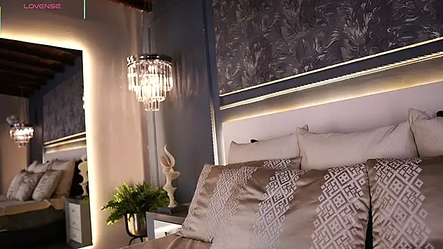 Snapshot of AylinMillerxs chatting on 02-10-26, 08:30 AylinMillerxs online show from 02-10-26, 08:30