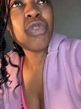 Snapshot of amarrabrown2024 chatting on 05-25-26, 10:03 amarrabrown2024 online show from 05-25-26, 10:03