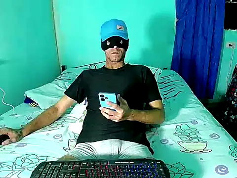 Snapshot of dirty_boy_horny chatting on 01-19-26, 03:21 dirty boy horny online show from 01-19-26, 03:21