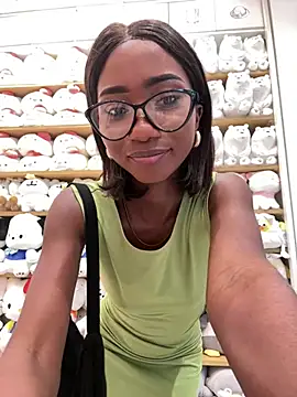 SavannahWildee online show from 02-06-25, 09:06