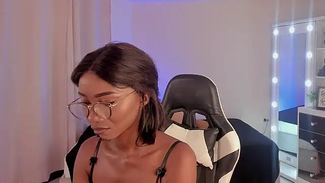 SavannahWildee online show from 01-27-25, 08:07