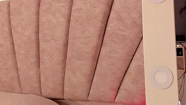 SavannahWildee online show from 10-10-25, 01:01