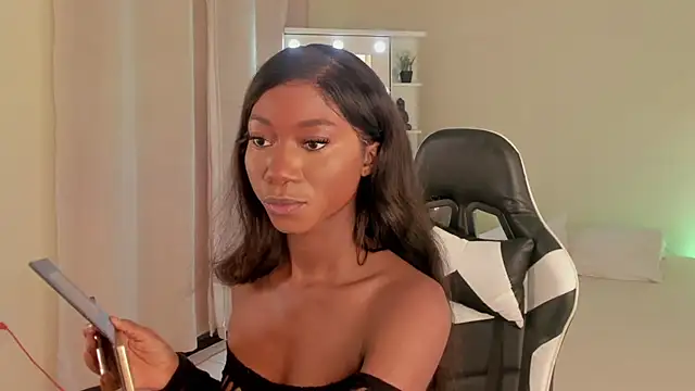 SavannahWildee online show from 03-02-25, 02:36