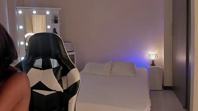 SavannahWildee online show from 03-22-25, 01:52