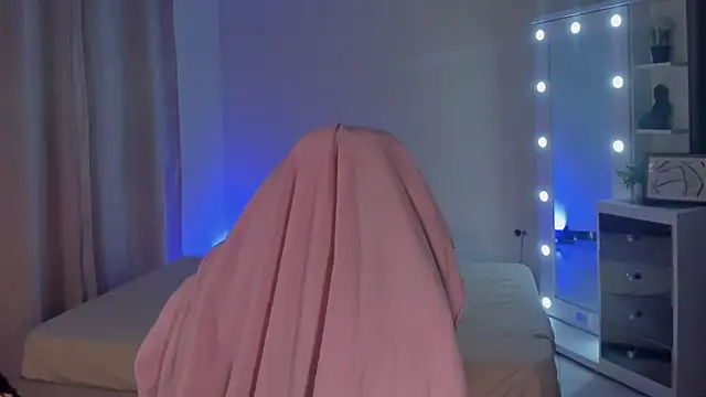 SavannahWildee online show from 02-20-25, 09:44