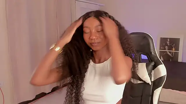 SavannahWildee online show from 12-21-24, 09:25