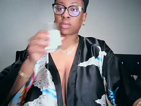 Nyxie Chaos online show from 03-17-26, 01:47