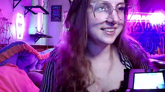 Snapshot of mirannacult chatting on 02-02-25, 12:19 mirannacult online show from 02-02-25, 12:19