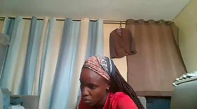 Snapshot of likys123 chatting on 02-13-25, 12:21 likys123 online show from 02-13-25, 12:21