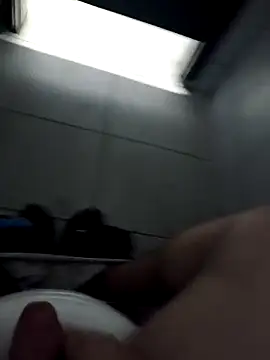 Snapshot of novinho_rosado chatting on 10-17-25, 12:36 novinho rosado online show from 10-17-25, 12:36