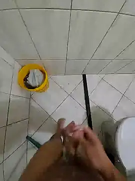 Snapshot of novinho_rosado chatting on 12-28-24, 11:37 novinho rosado online show from 12-28-24, 11:37