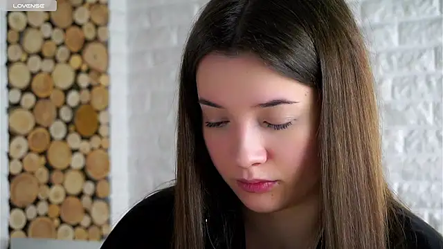 LowOncoming online show from 01-08-26, 02:06