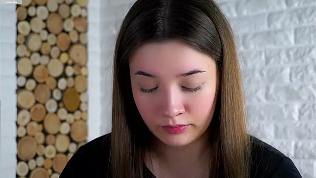 LowOncoming online show from 01-12-26, 02:07