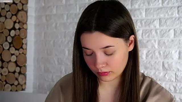 LowOncoming online show from 10-17-25, 01:31