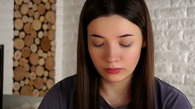 LowOncoming online show from 09-29-25, 01:23