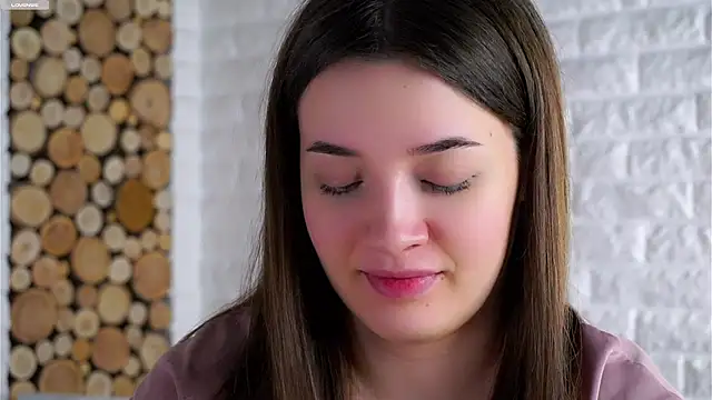 Snapshot of LowOncoming chatting on 01-19-26, 01:53 LowOncoming online show from 01-19-26, 01:53